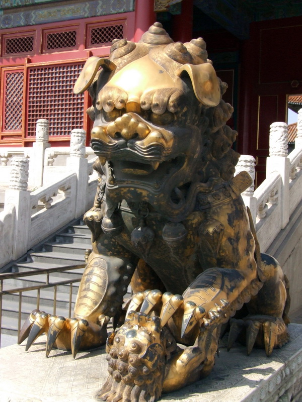 Bronze statue in the Forbidden city